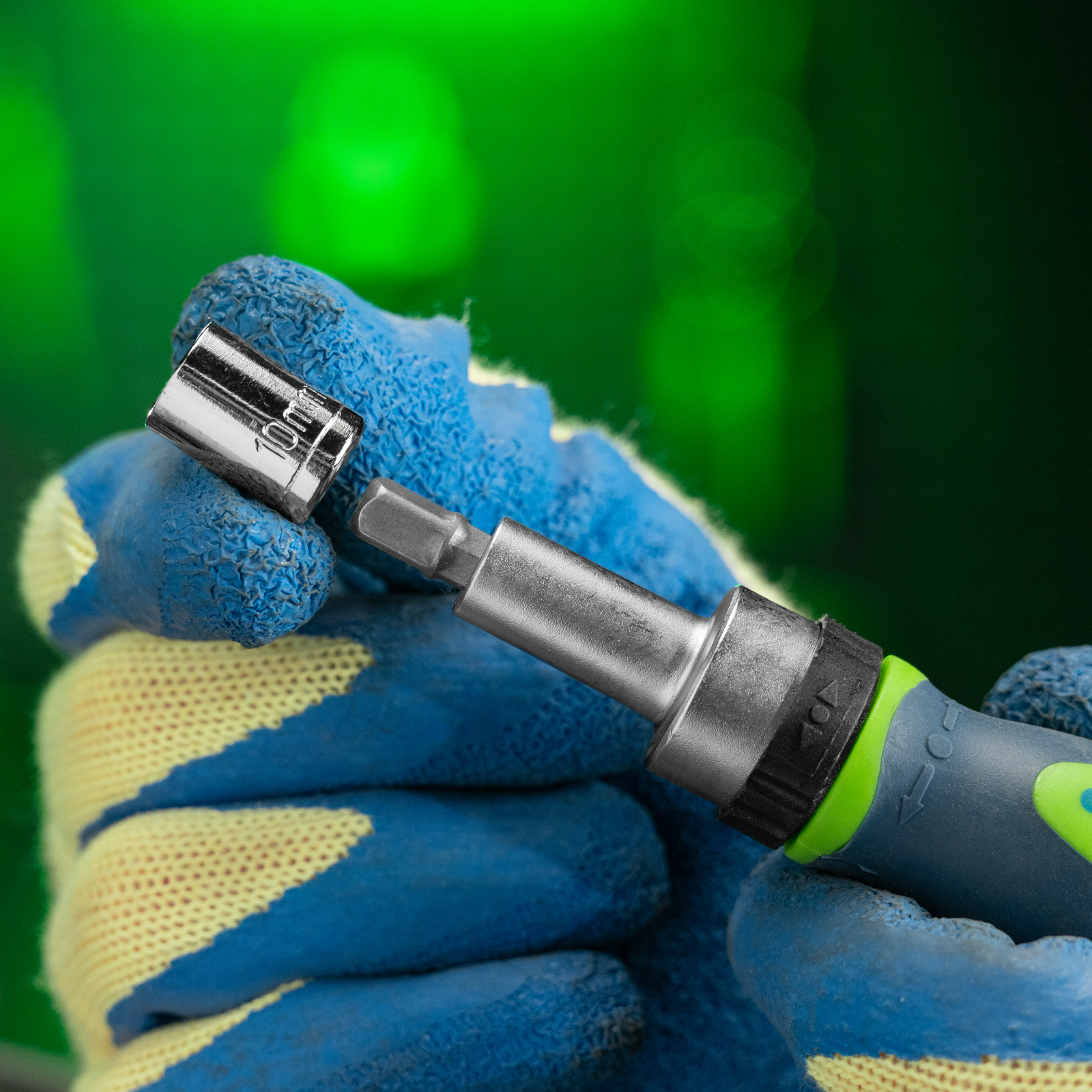 Отвертка ревер. + биты, 41 пред., PH+PZ+SL+H+T, CrV, 2к рукоятка Сибртех