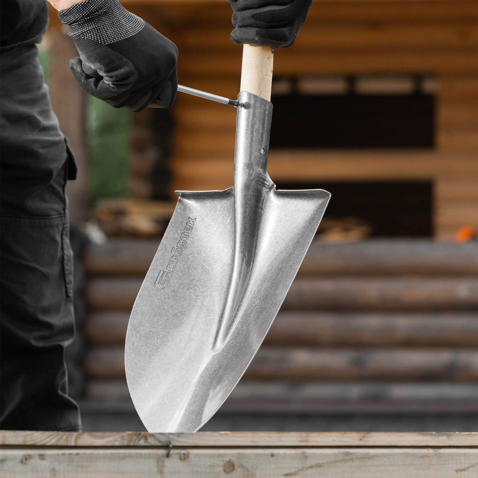 Лопата штыковая, 225х295 мм, углубленная, рессорная сталь, 0,7 кг, без черенка// Сибртех
