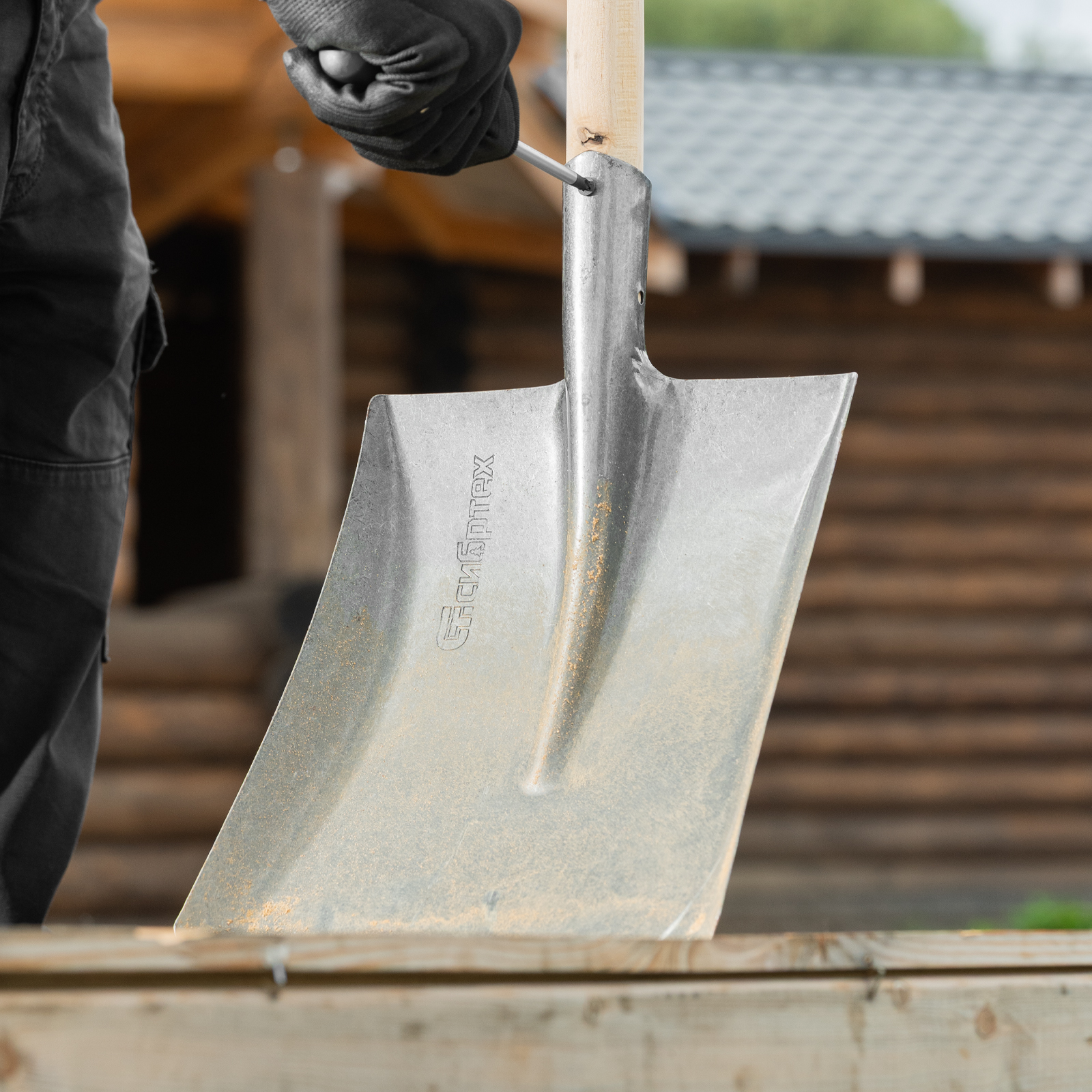 Лопата совковая, 225х295, углубленная, рессорная сталь, 0,7 кг, без черенка// Сибртех