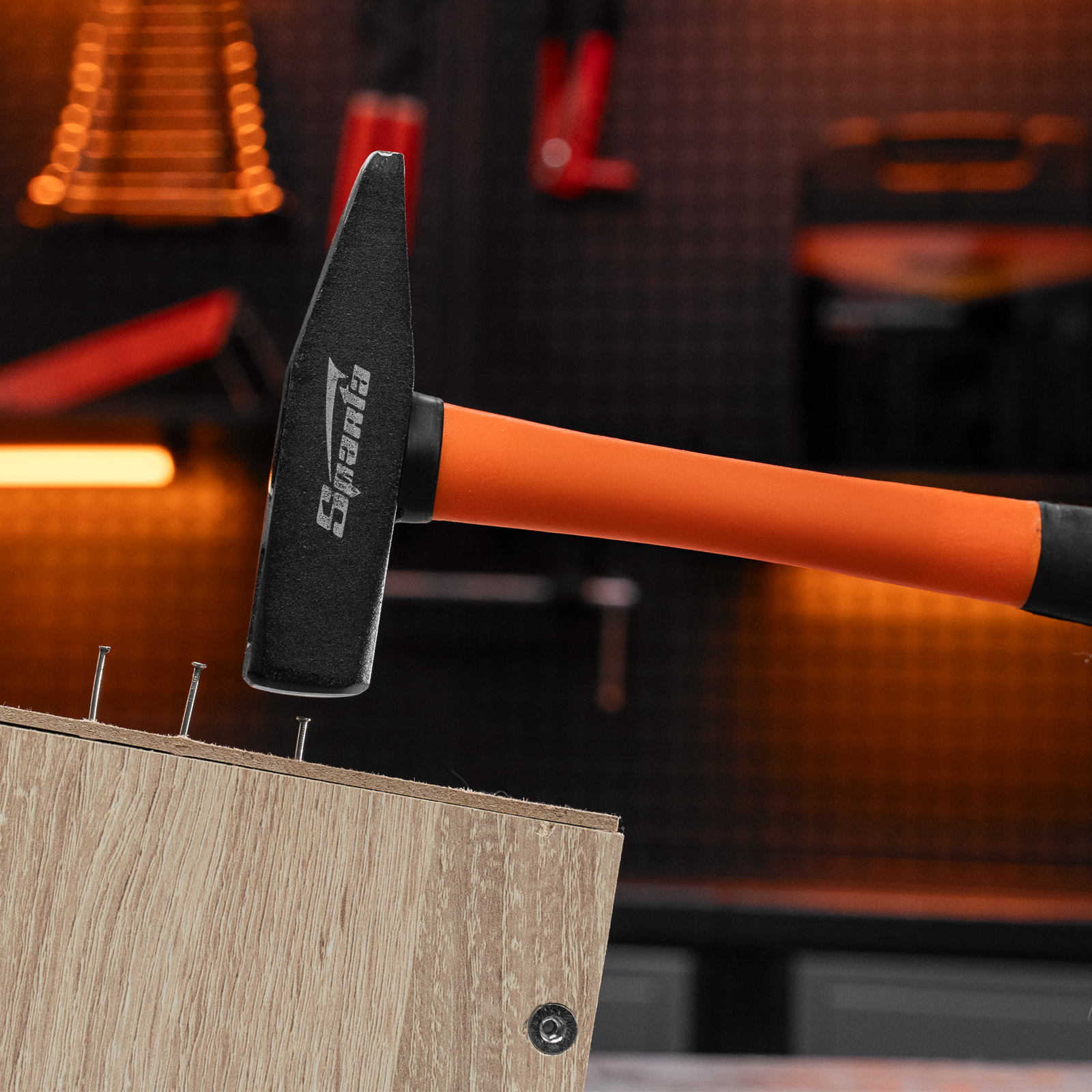 Молоток слесарный, 400 г, фибергласовая обрезиненная рукоятка Sparta