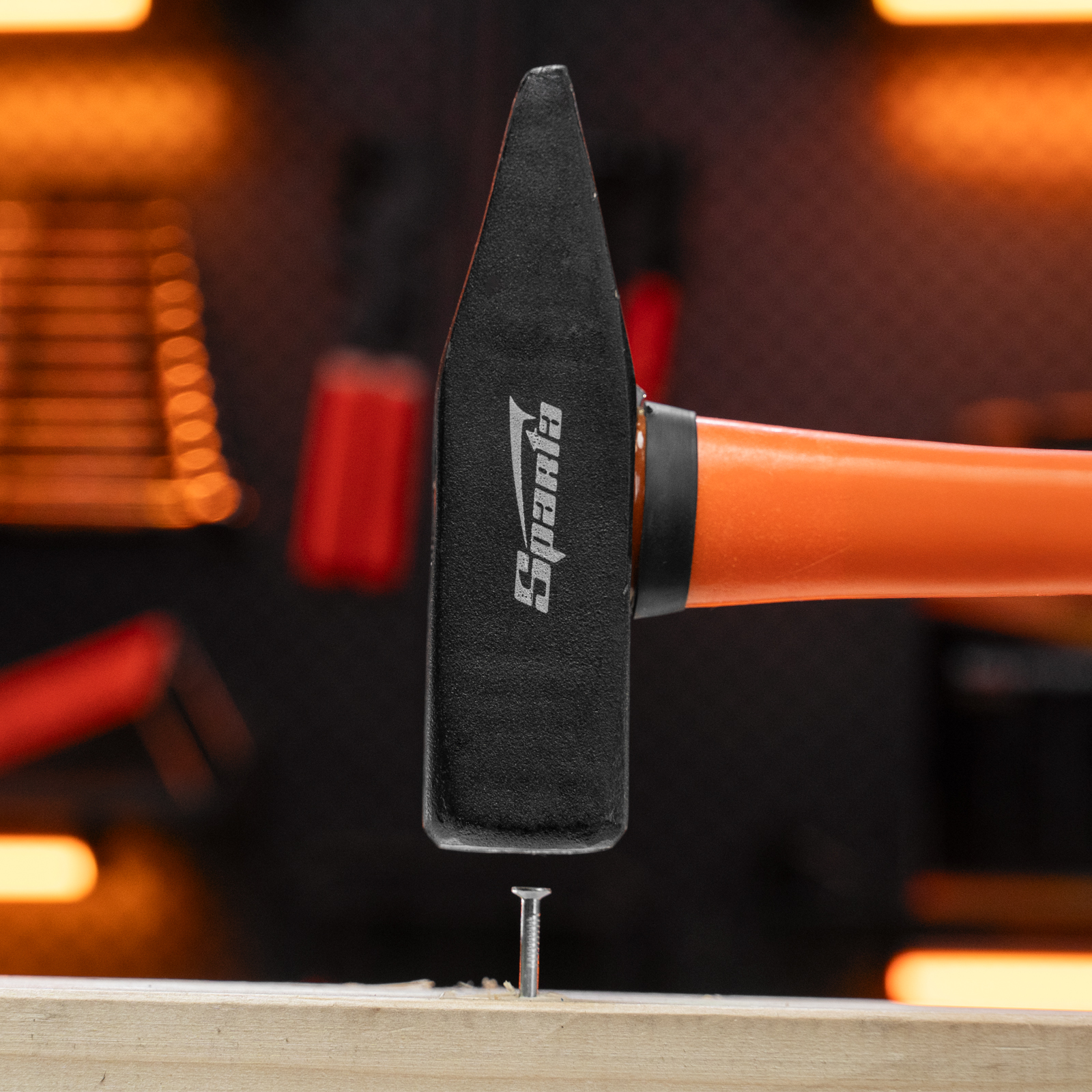 Молоток слесарный, 800 г, фибергласовая обрезиненная рукоятка Sparta