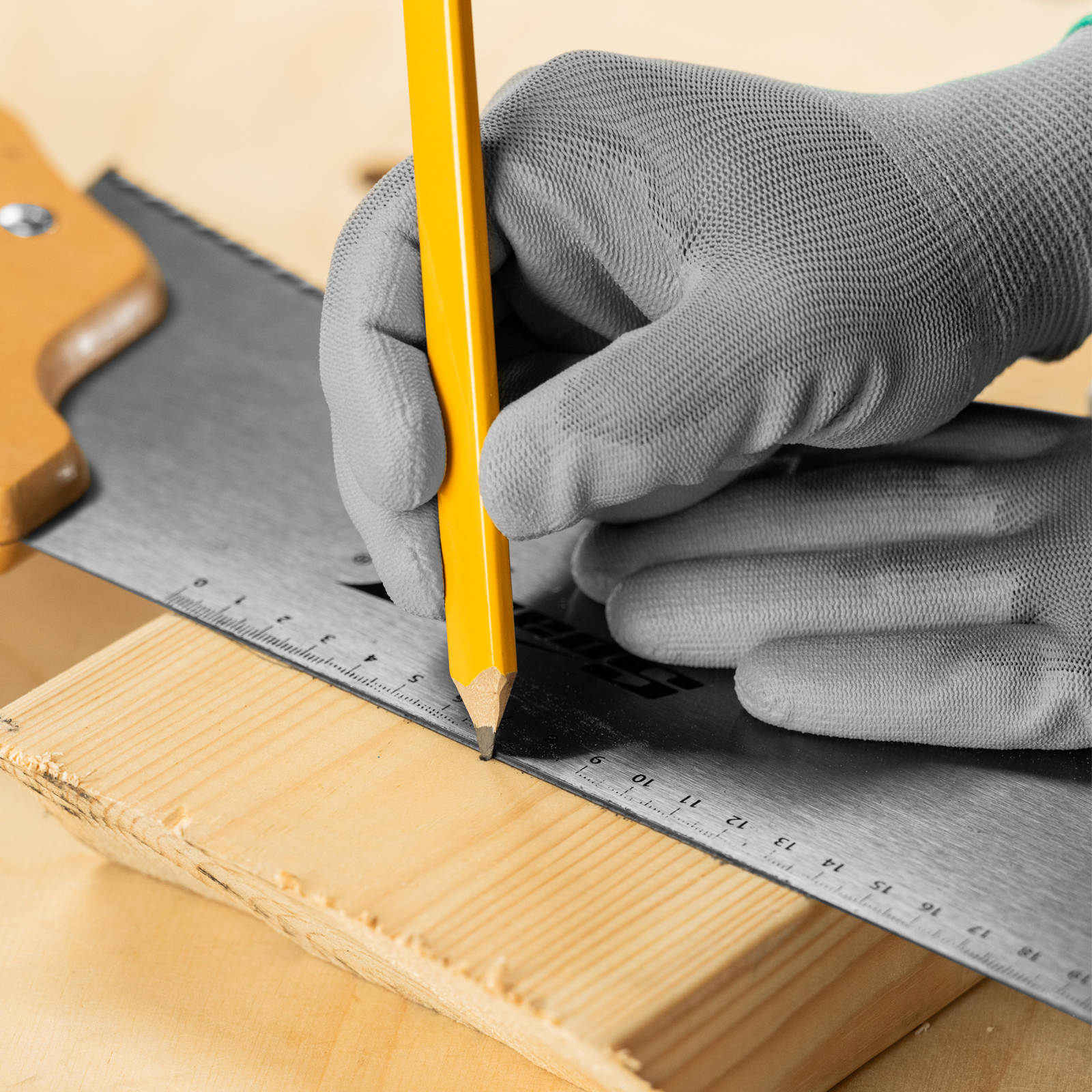 Ножовка по дереву, 500 мм, 7-8 TPI, каленый зуб, линейка, деревянная рукоятка Sparta