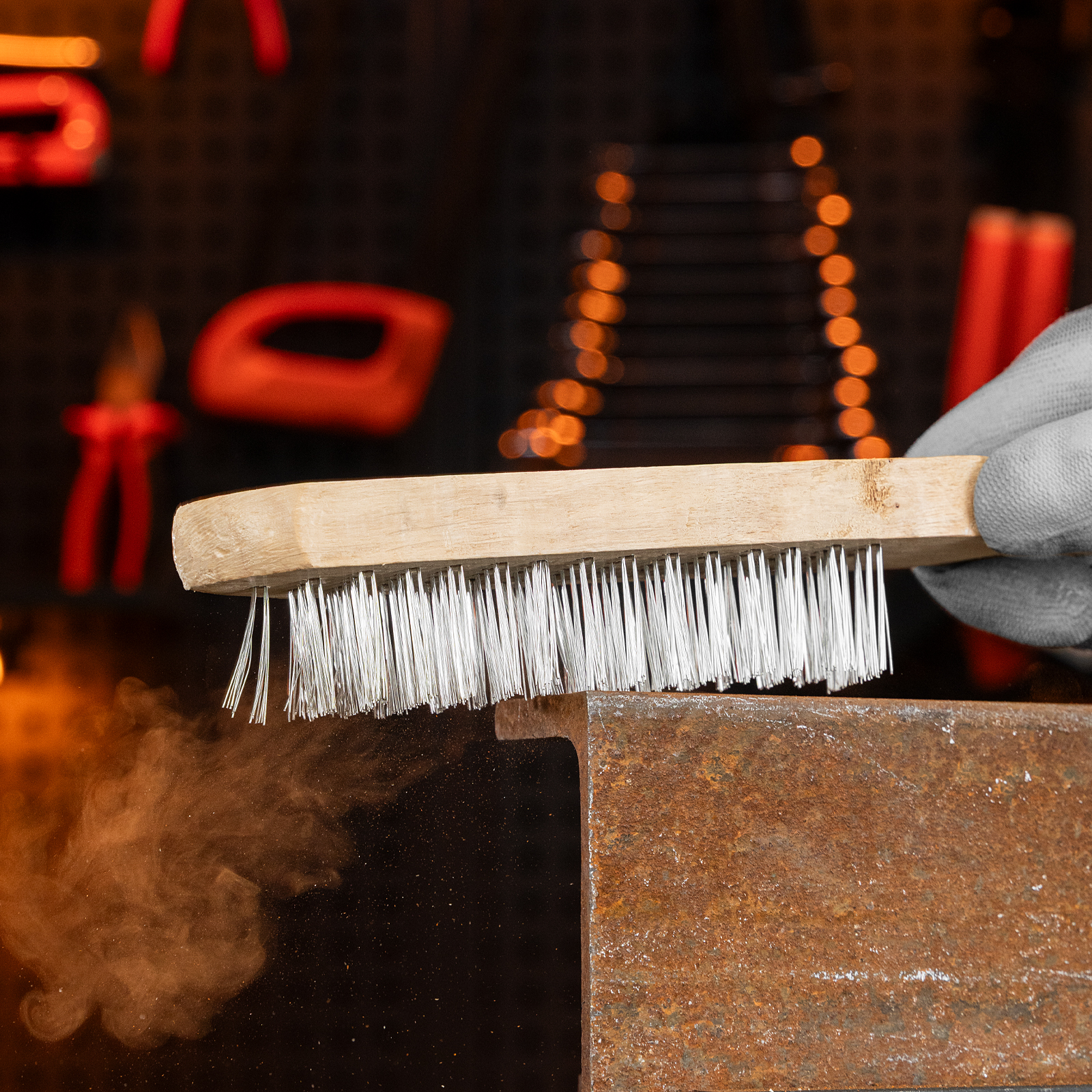 Щетка пятирядная металлическая с деревянной ручкой Sparta