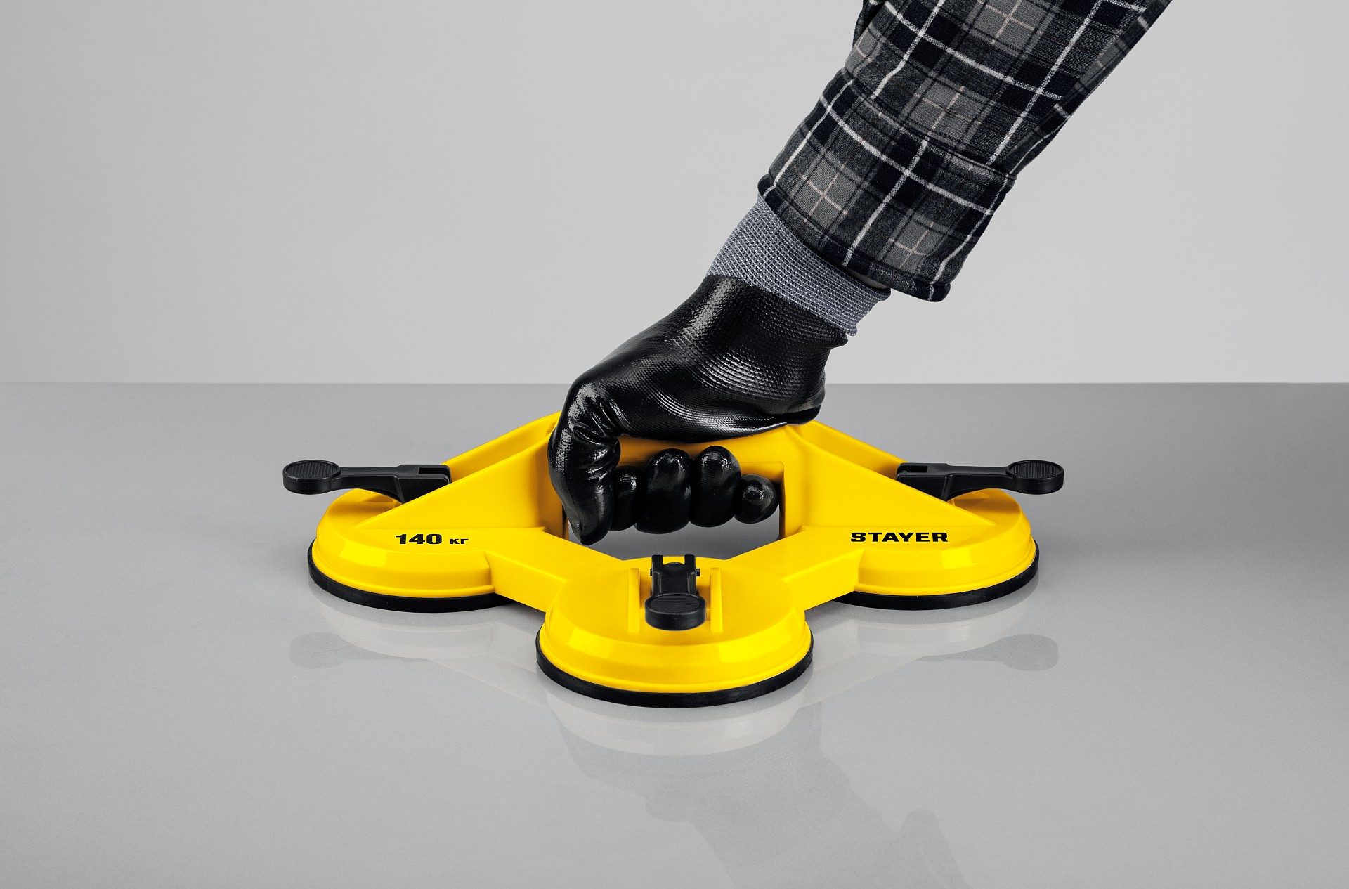 STAYER MAXLift, 140 кг, тройной пластмассовый стеклодомкрат (33718-3)