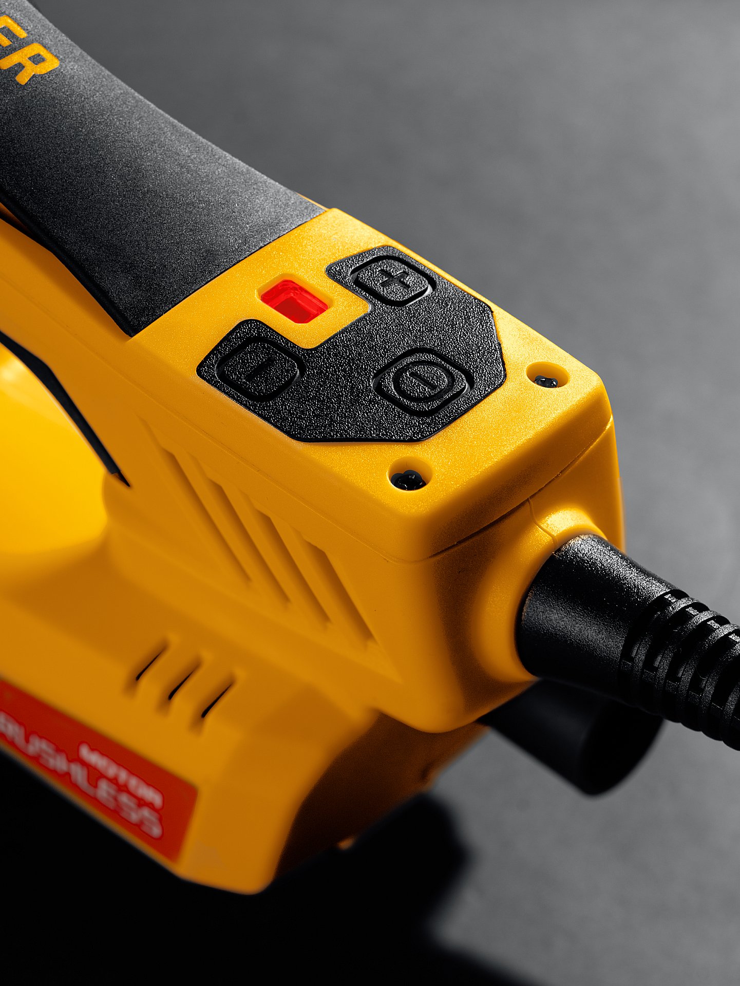 STEHER BOS-25 Duo, d125 / d150 мм, 2.5 мм, 350 Вт, бесщеточная орбитально-шлифовальная машина, кейс (BOS-25)