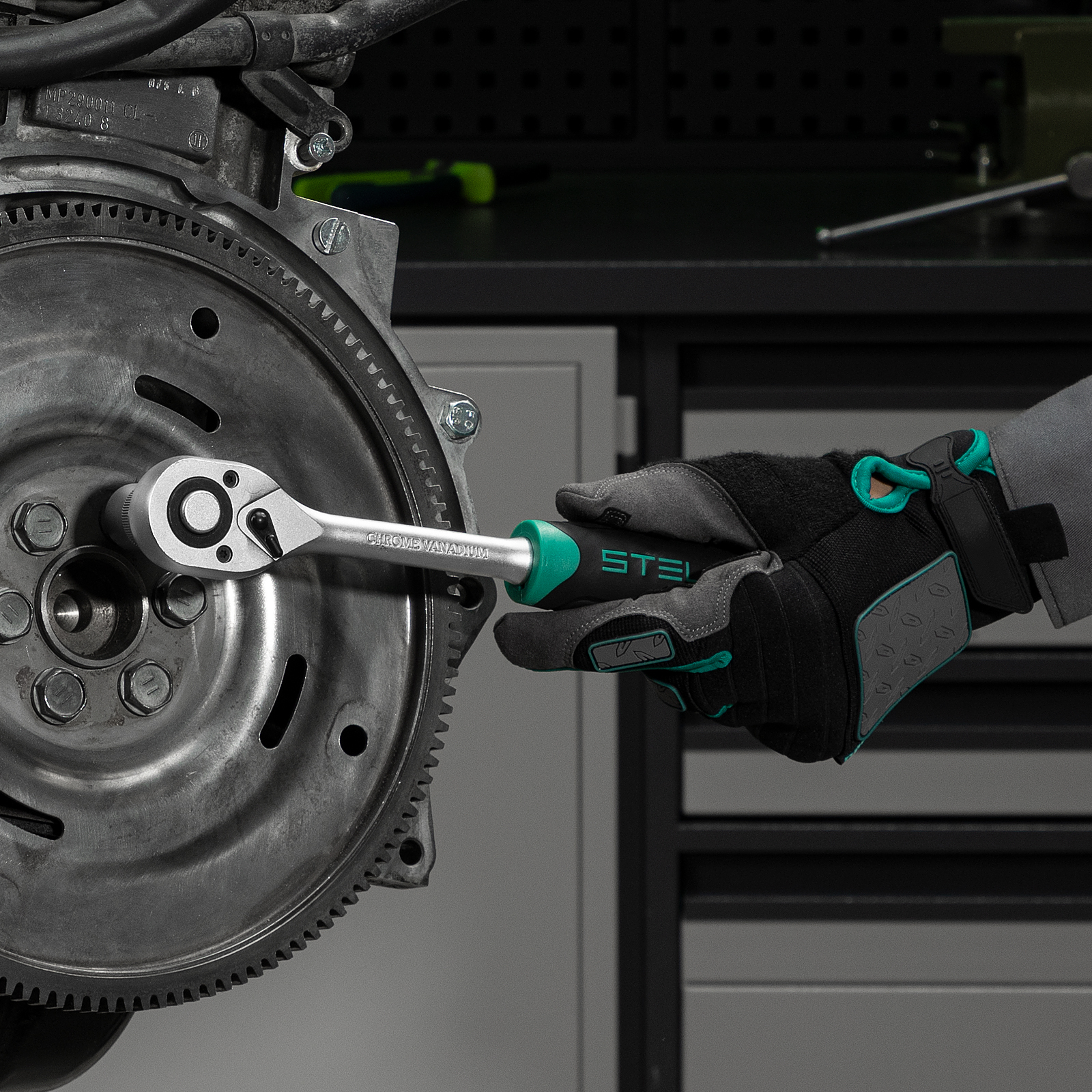 Набор инструментов, 1/2", 1/4", CrV, пластиковый кейс 76 предметов Stels