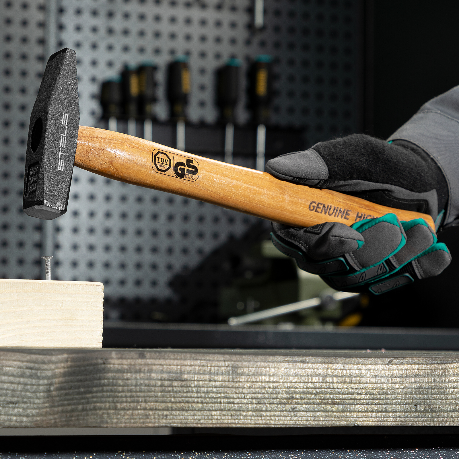 Набор инструментов, 1/2", 1/4", CrV, пластиковый кейс 76 предметов Stels