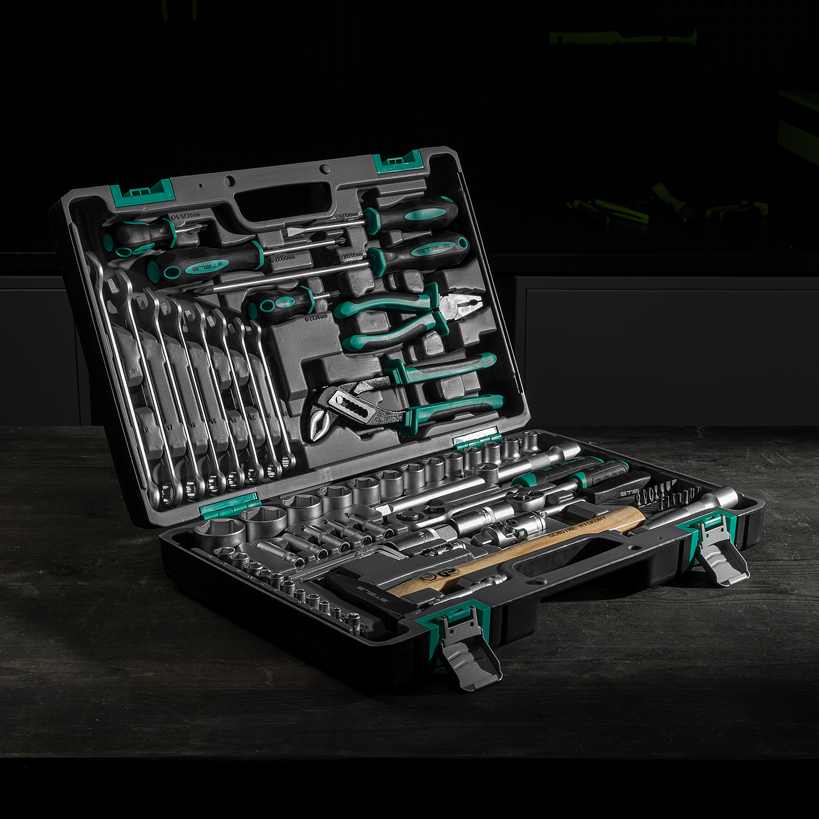 Набор инструментов, 1/2", 1/4", CrV, пластиковый кейс 76 предметов Stels