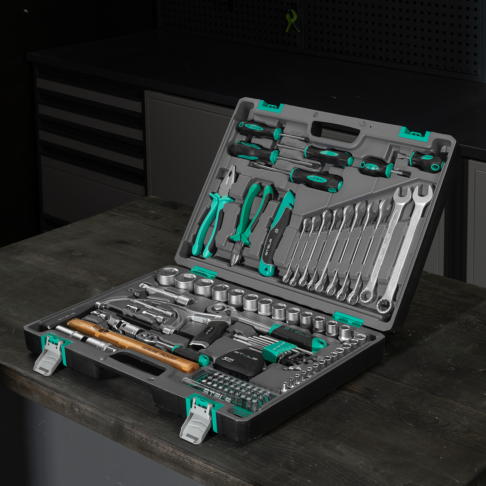 Набор инструментов, 1/2", 1/4", CrV, пластиковый кейс 98 предметов Stels