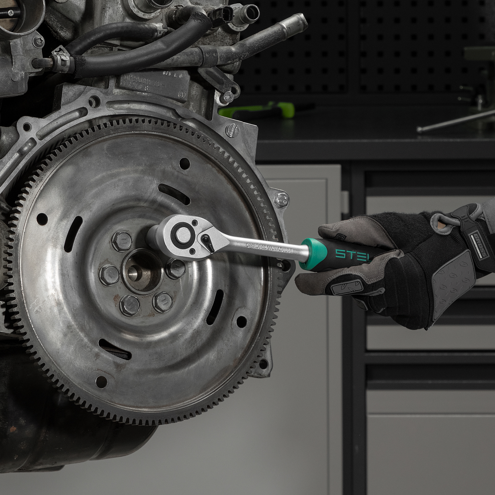 Набор инструментов, 1/2", 1/4", CrV, пластиковый кейс 98 предметов Stels