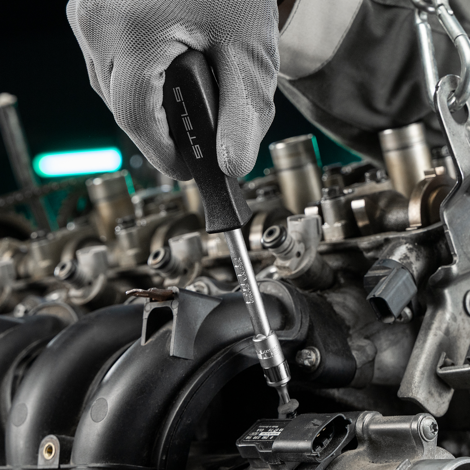 Набор инструментов, 1/4", 1/2", Cr-V, S2, усиленный кейс, 119 предметов Stels