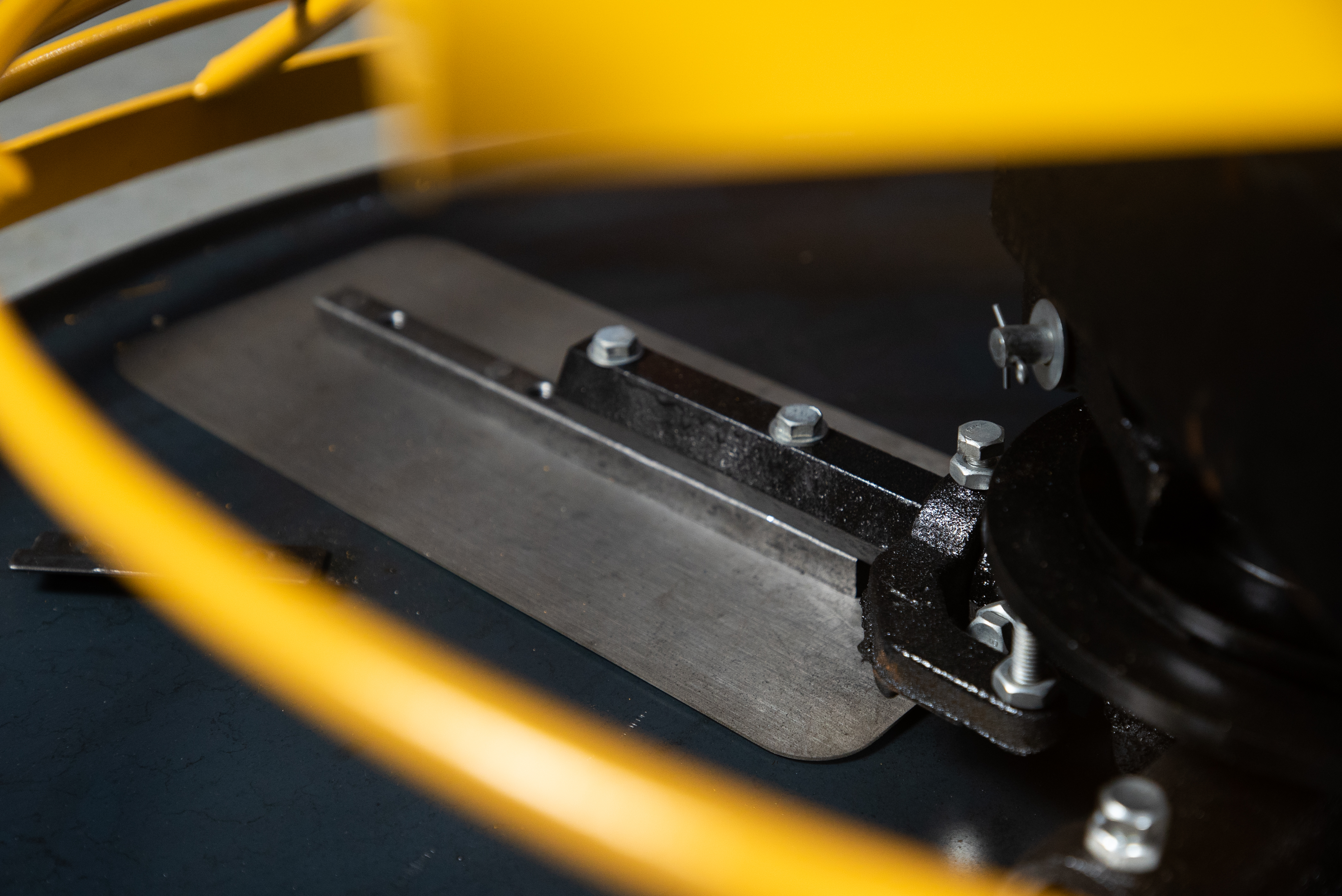 Затирочная машина электрическая 870мм TOR DMR 900