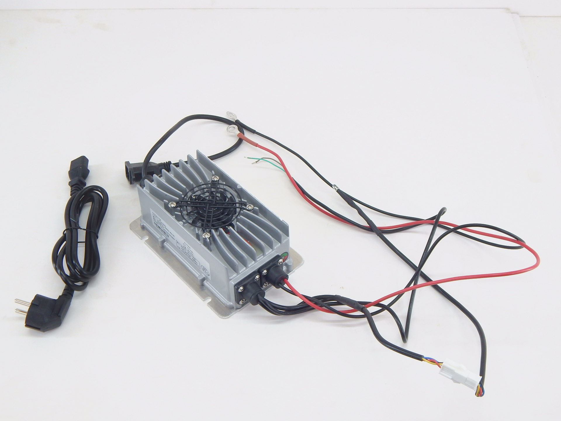 Зарядное устройство для штабелёров WS/IWS 24V/15A (Charger)