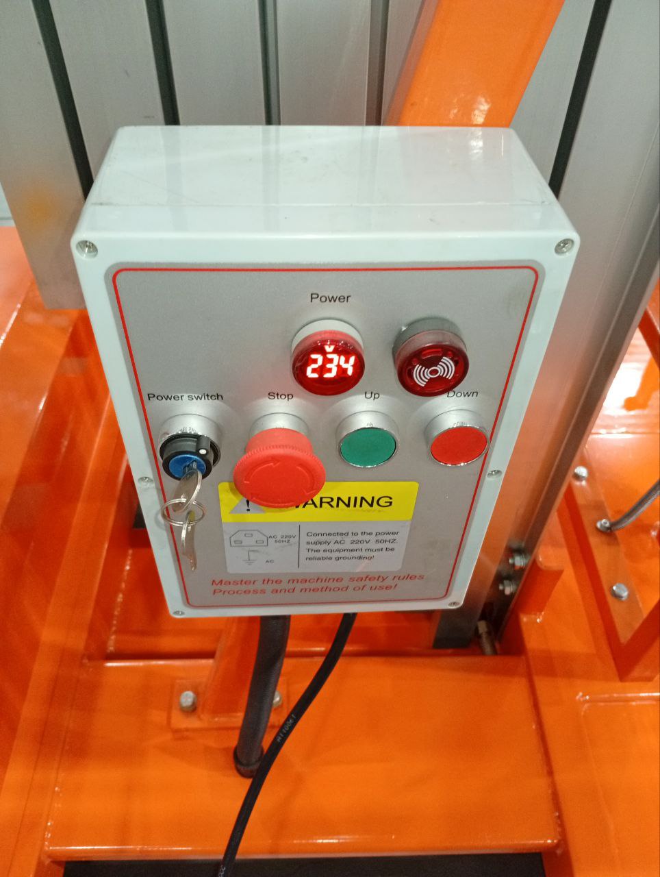 Подъемник мачтовый аккумуляторный 250 кг 12/14 м TOR GTWY12-320 DC 3-мачтовый