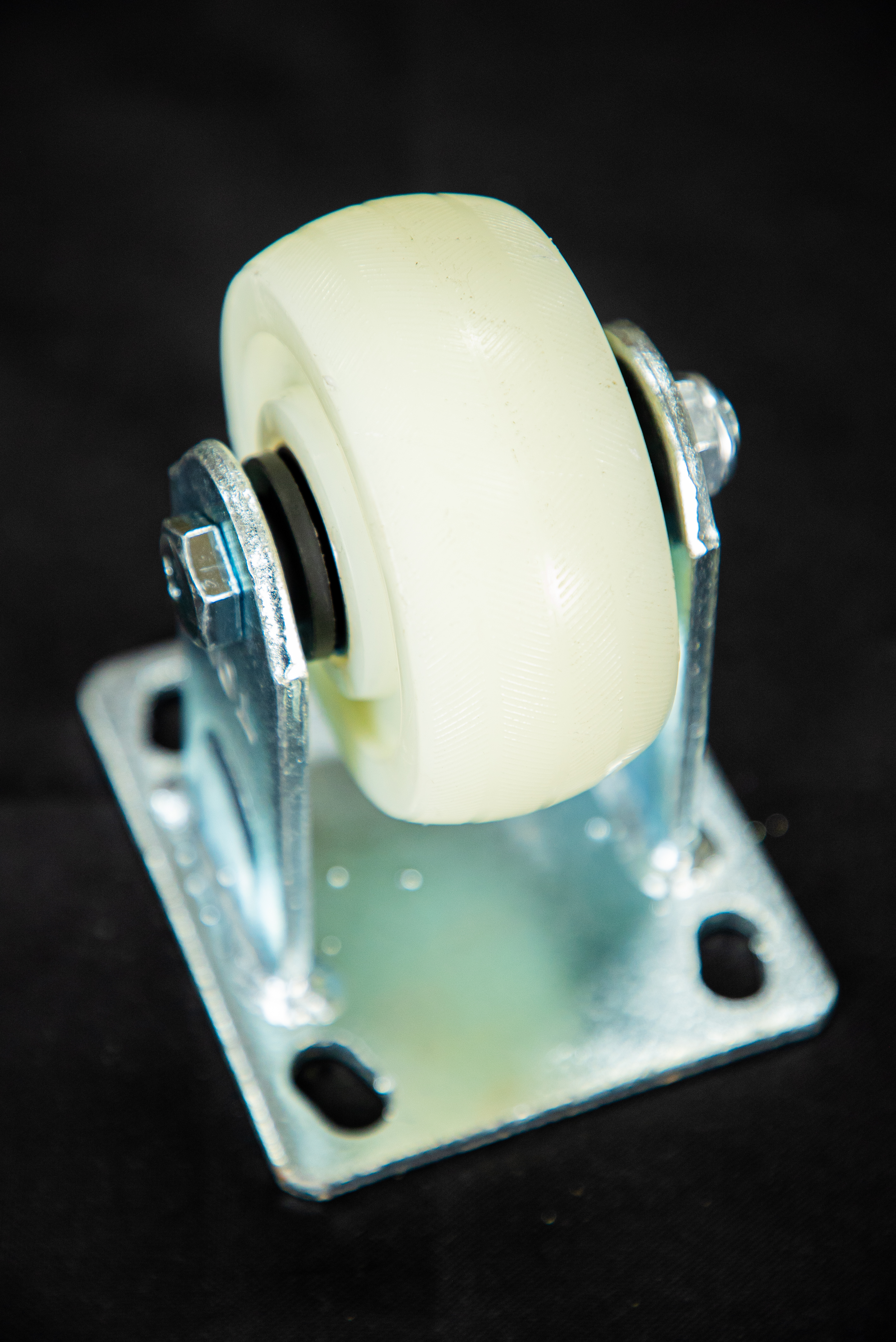 Колесо большегрузное неповоротное FCdn 46 100 мм полипропиленовое