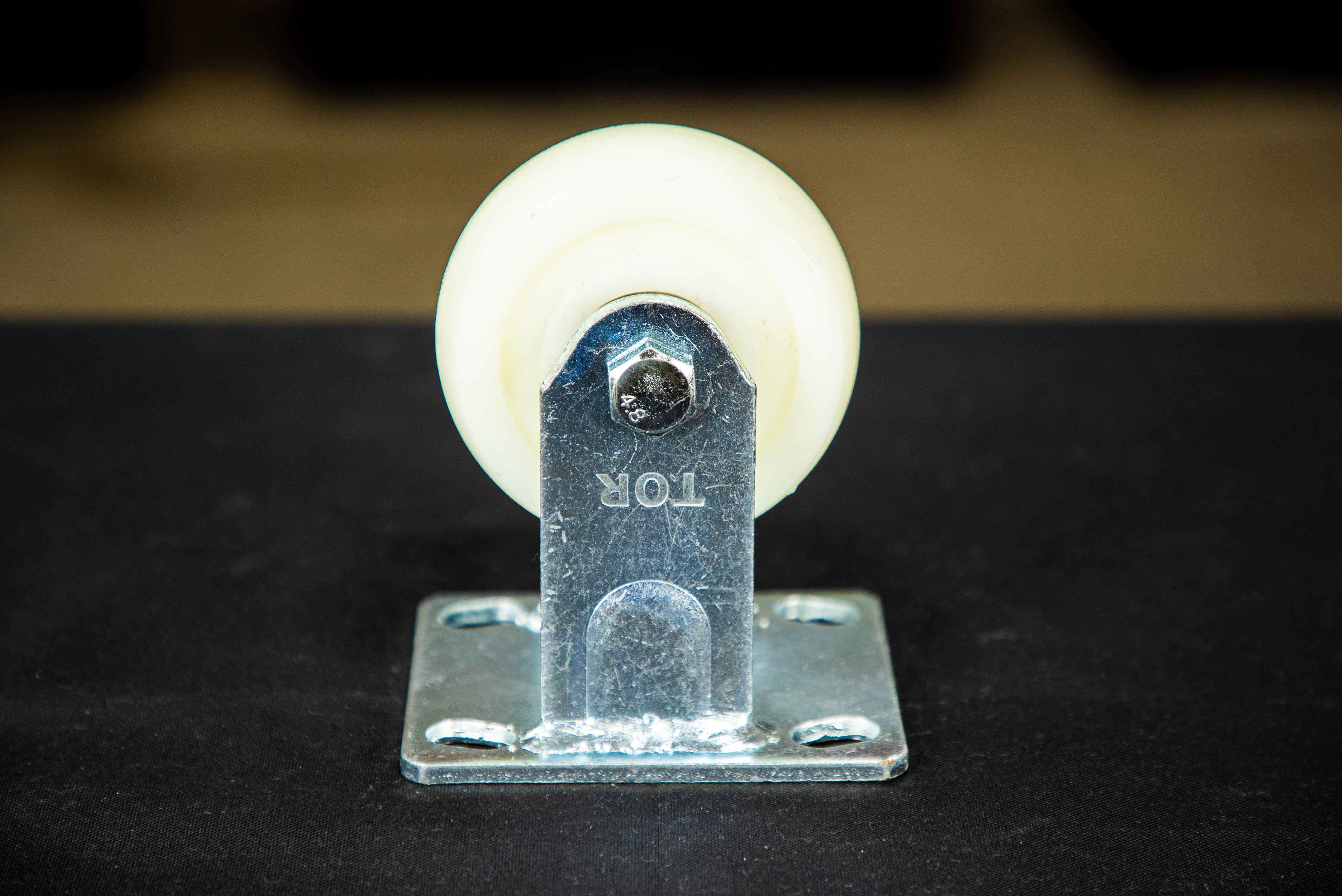 Колесо большегрузное неповоротное FCdn 46 100 мм полипропиленовое