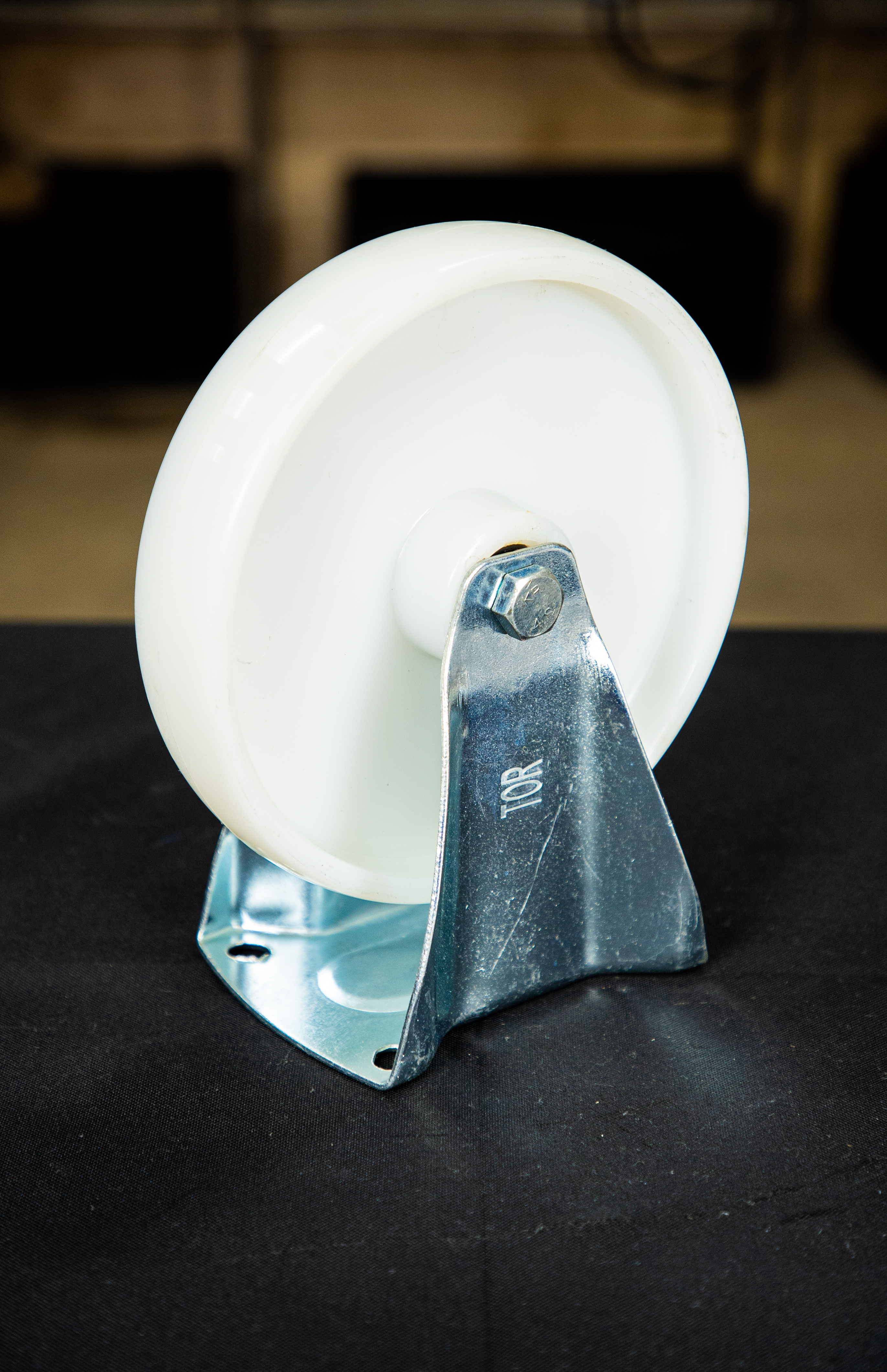 Колесо неповоротное полипропилен FRCn 80 200 мм (N)