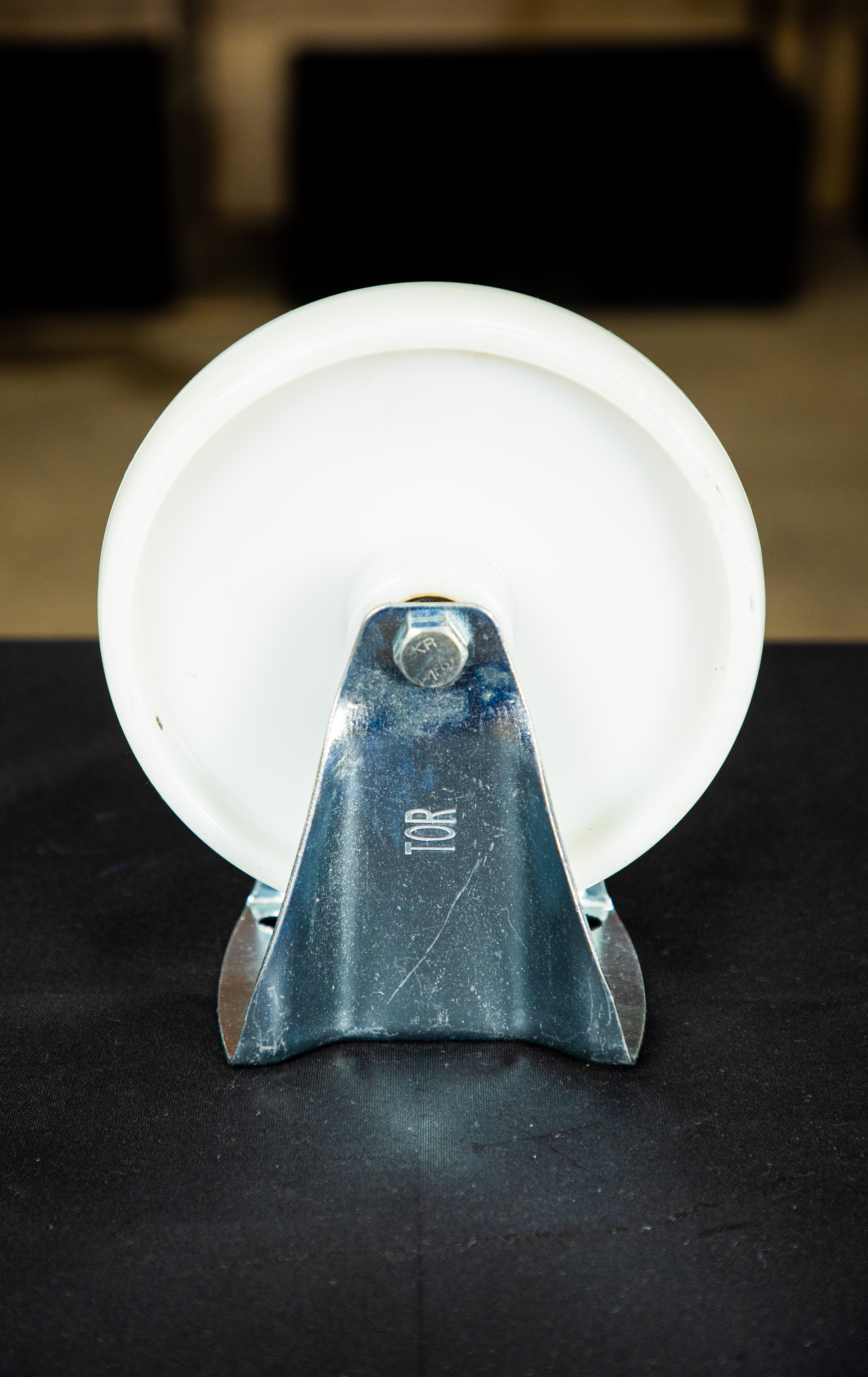 Колесо неповоротное полипропилен FRCn 80 200 мм (N)