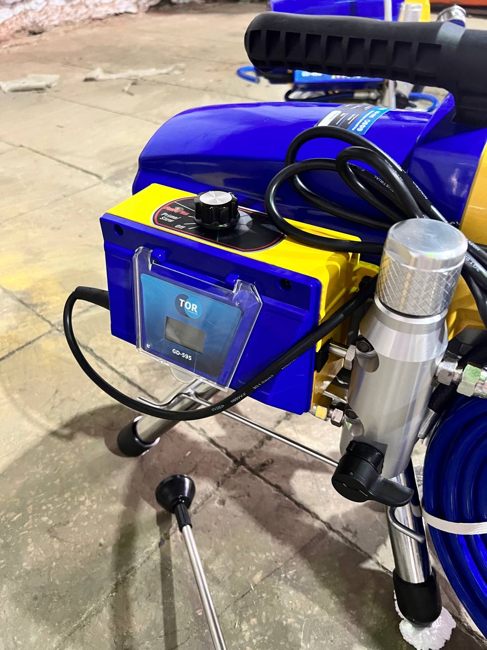 Окрасочный аппарат поршневой 290 бар, 2,8 кВт, 220 В  TOR GD-595