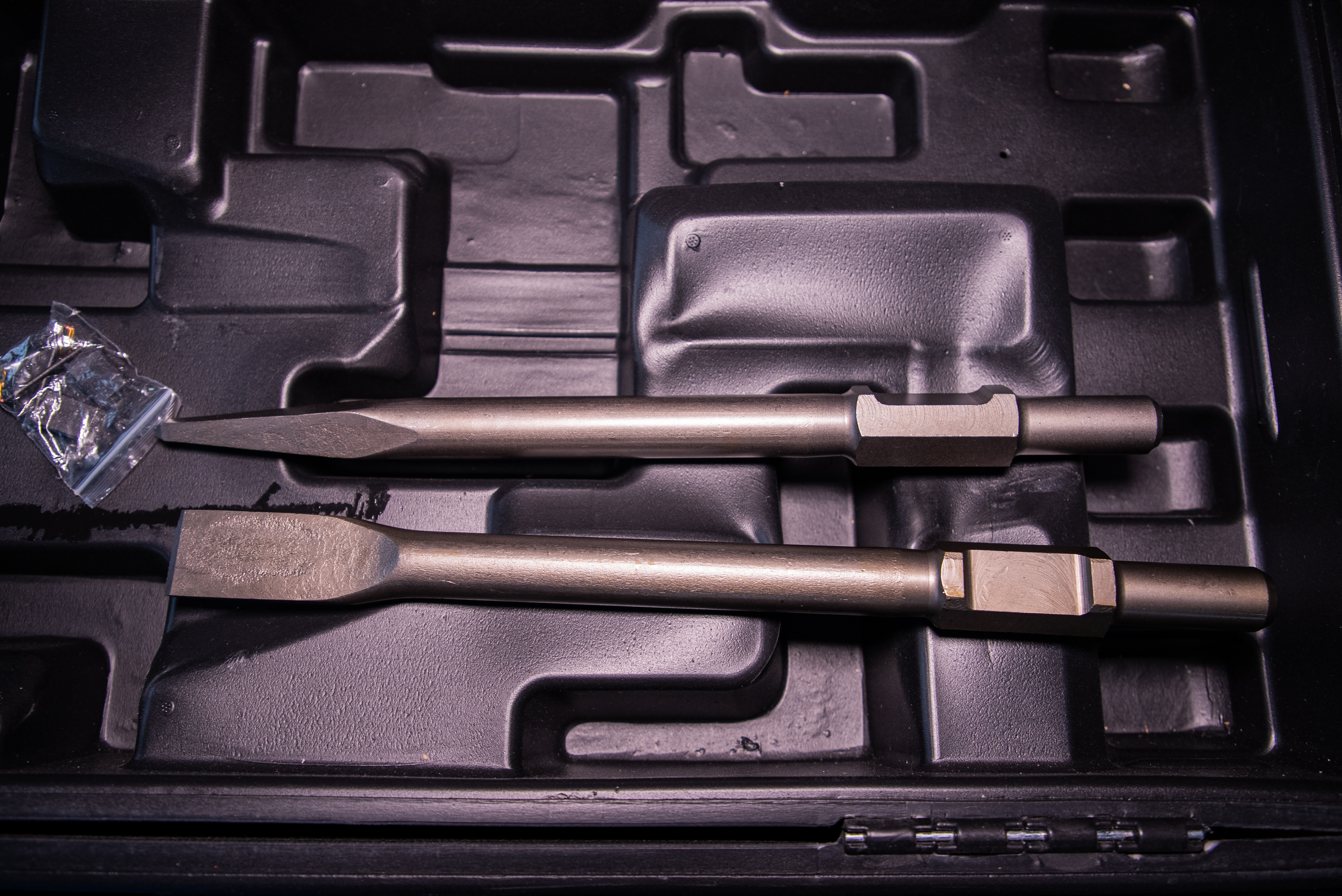 Молоток отбойный электрический ТОR DH16T 1900ВТ 60Дж HEX30