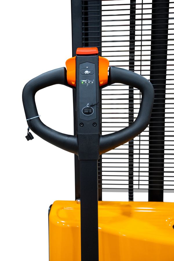 Штабелер самоходный 1,2 т 3,0 м TOR CQDA1230-EL 24/65 В/Ач (сопровождаемый)