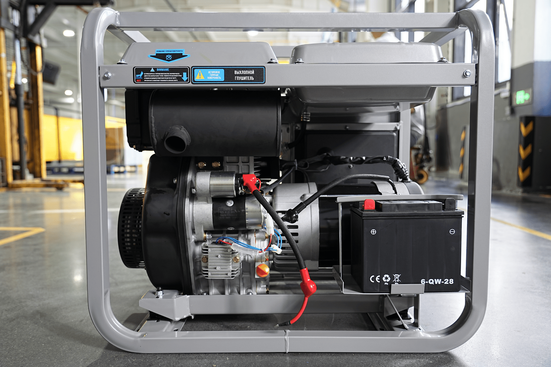 Генератор дизельный 7,0 кВт 220В с электростартером и колесами TOR KM7000D