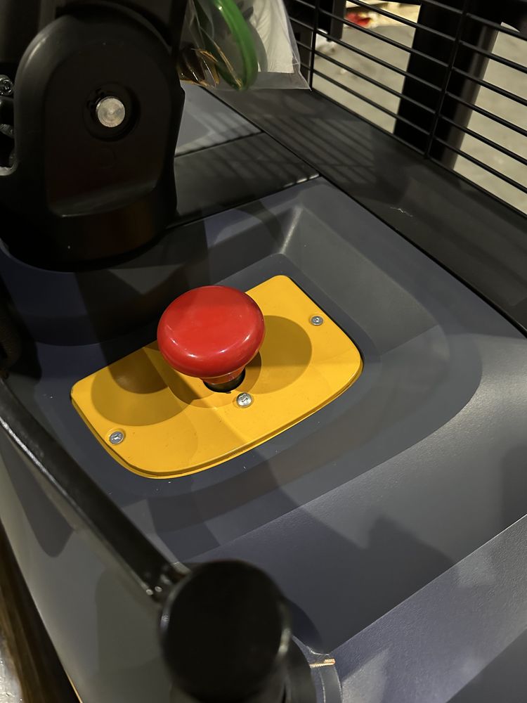 Штабелер самоходный 1,5 т 3,5 м TOR QDA15-EM 24/125 В/Ач (с платформой)