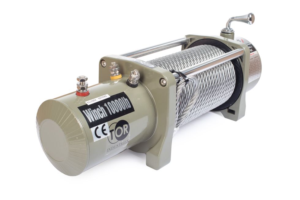 Лебедка автомобильная электрическая 4536кг 28м 12В TOR S10000 BASE