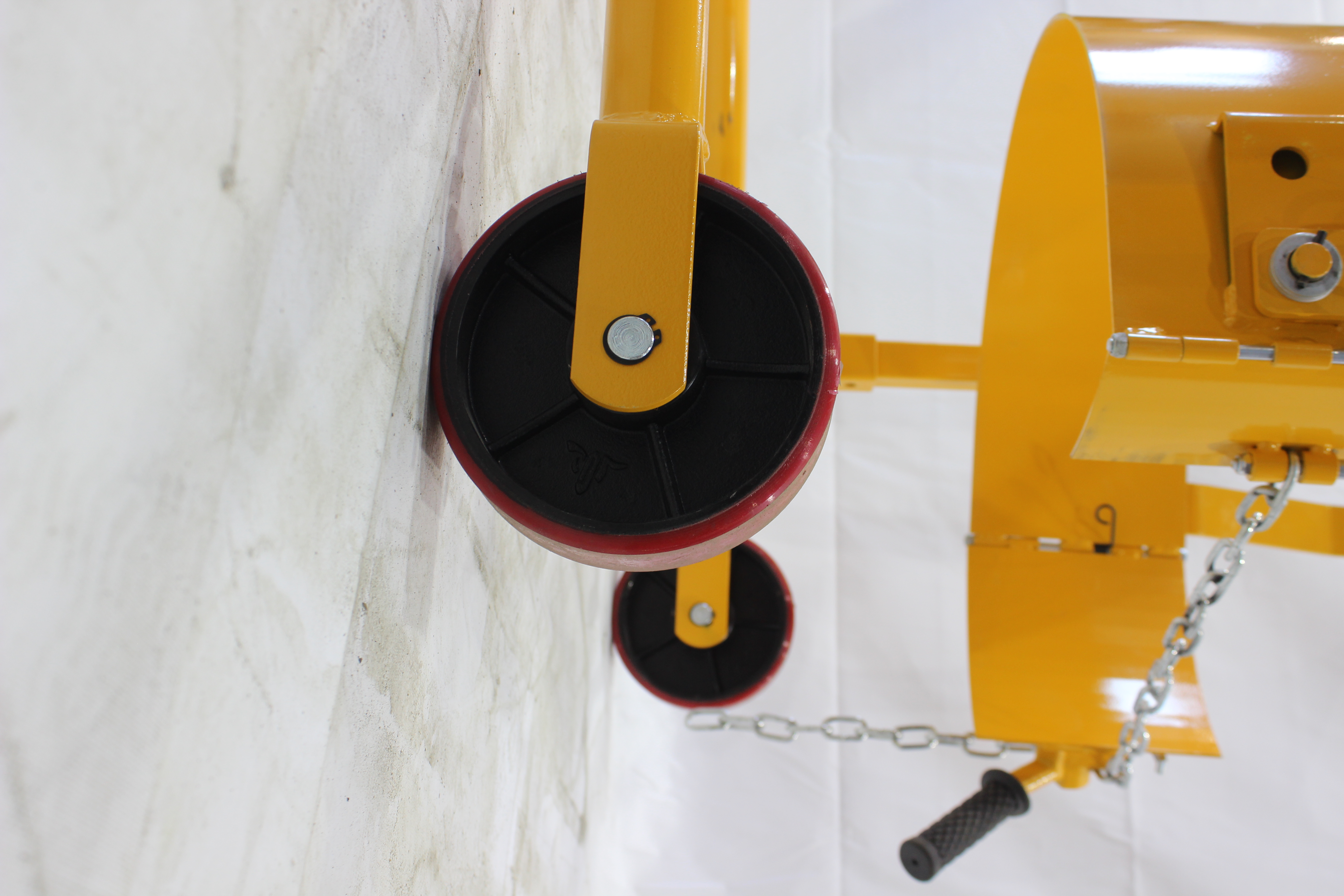 Тележка для бочек TOR HD-80A 1 бочка х 200 л (с колесами)