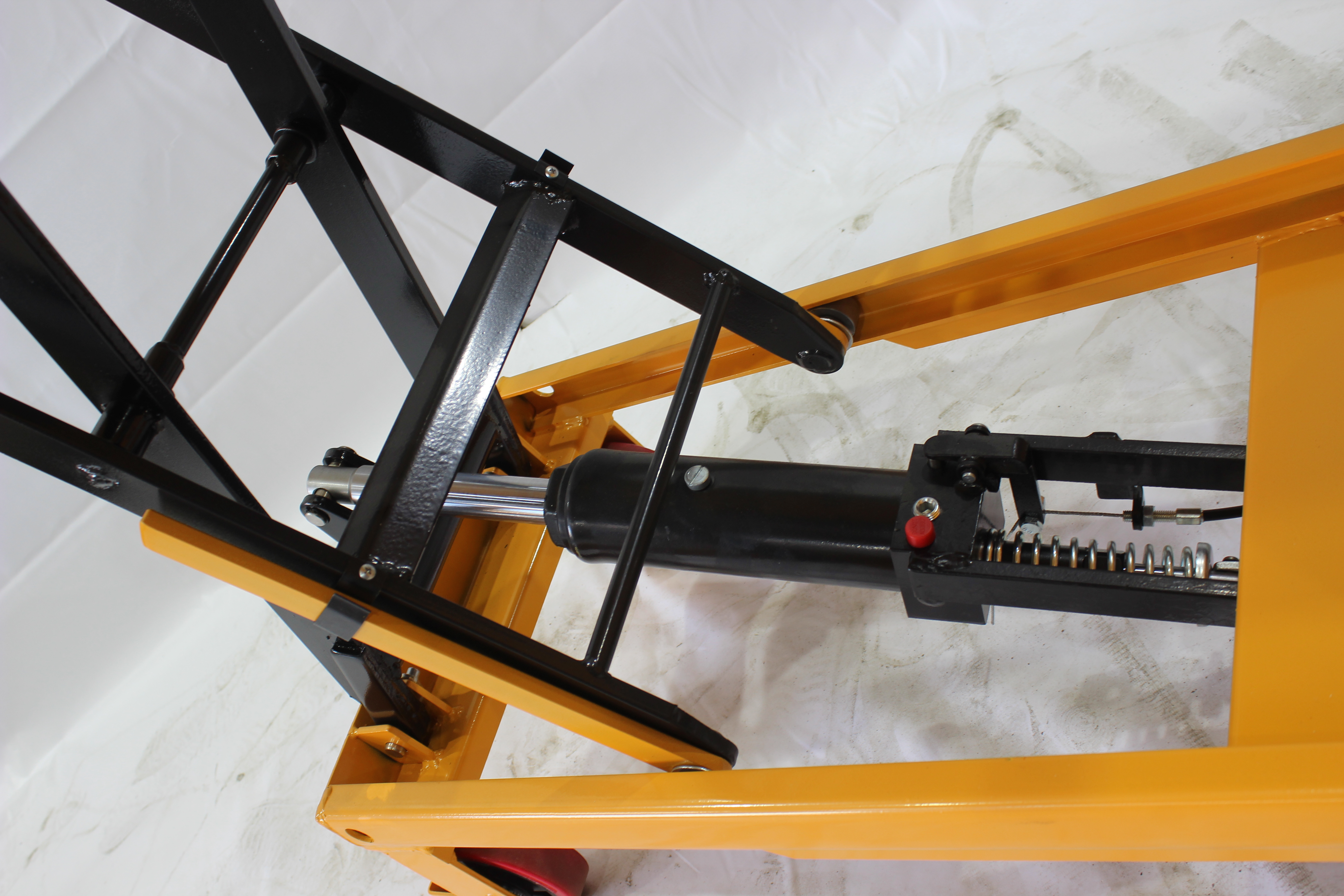 Стол подъемный передвижной 300 кг 340-900 мм (855х500 мм) XILIN SP300А