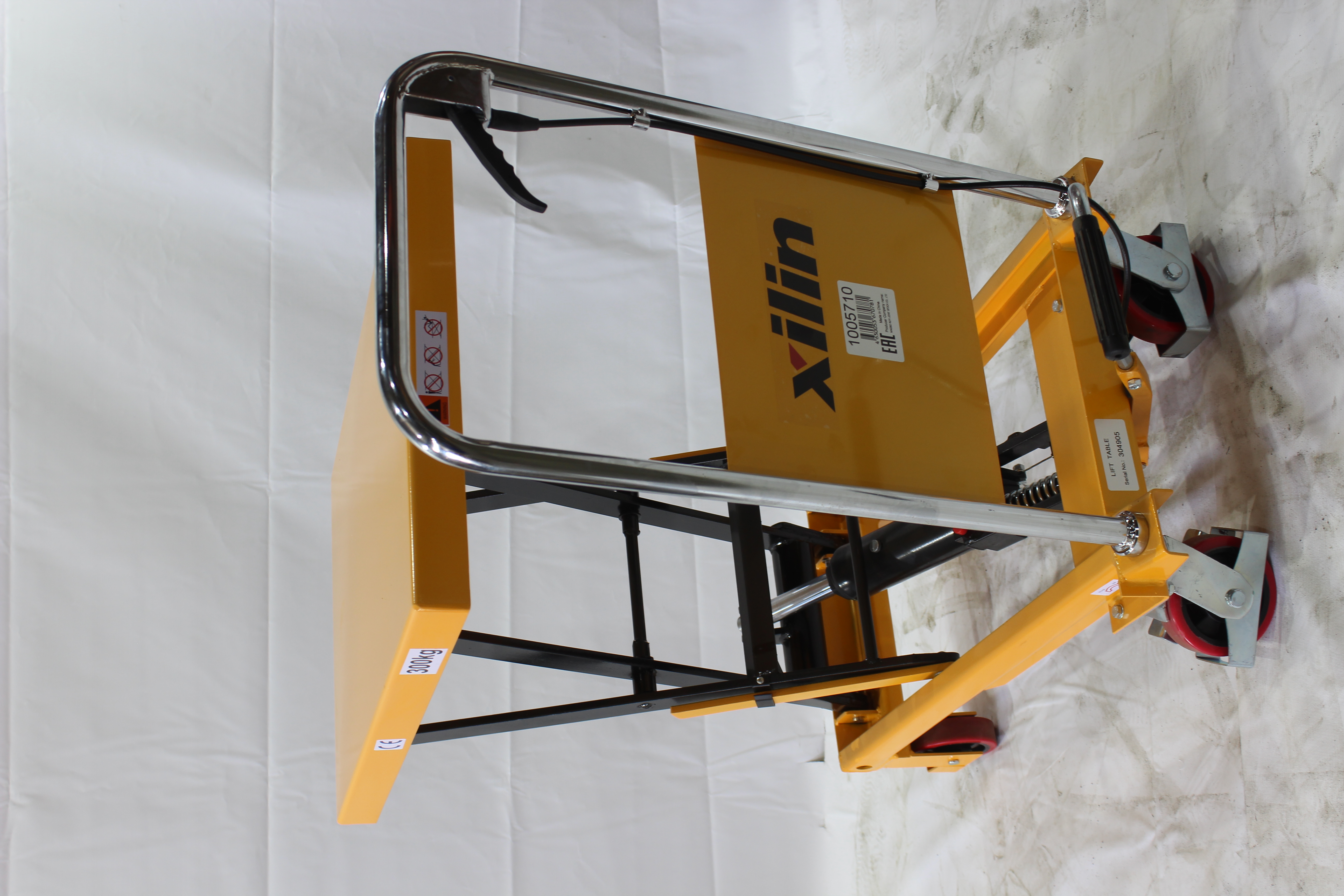 Стол подъемный передвижной 300 кг 340-900 мм (855х500 мм) XILIN SP300А