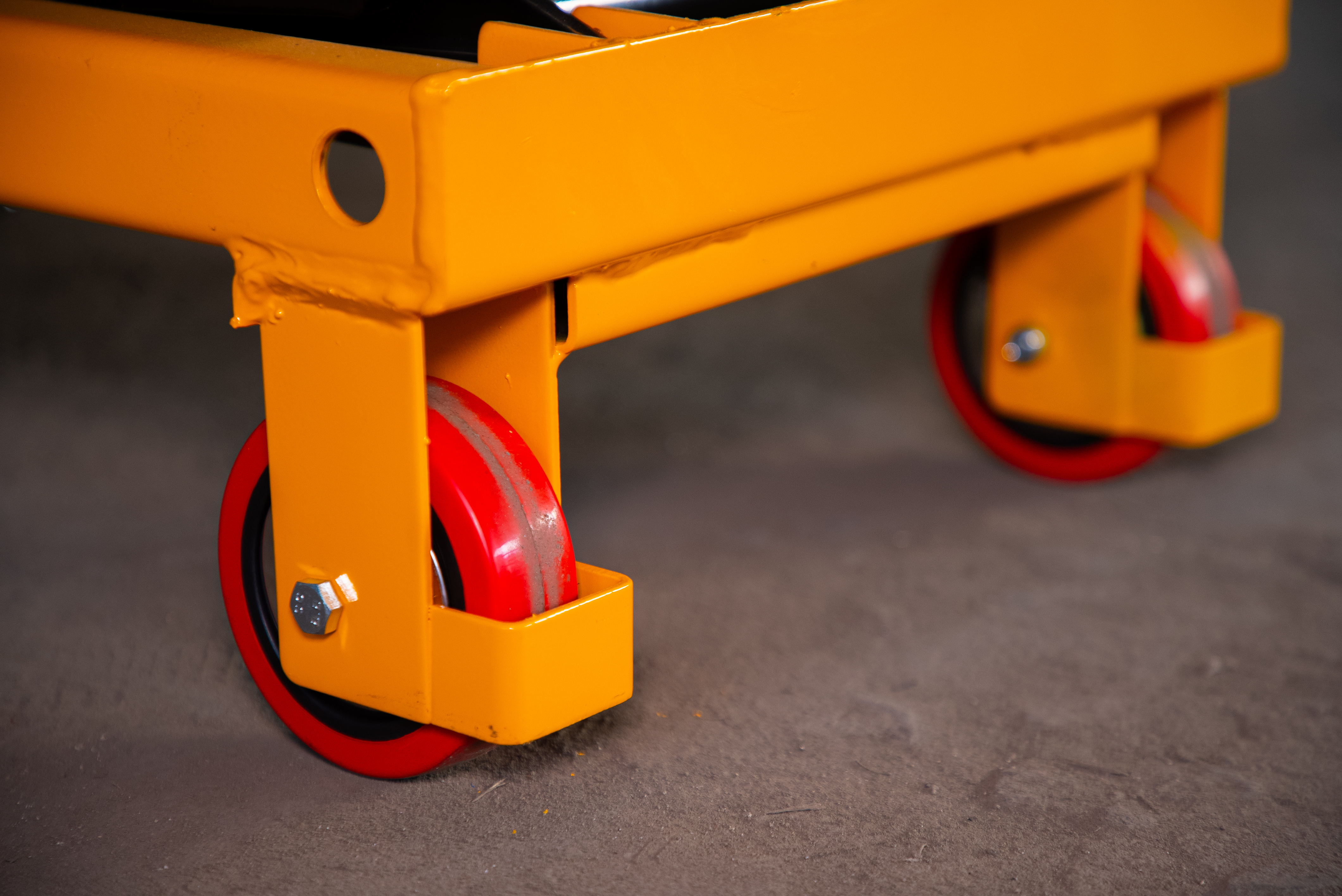 Стол подъемный передвижной 150 кг 302-1100 мм (700х450 мм) XILIN SPS150