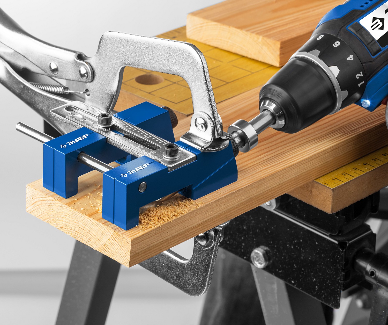 ЗУБР два отверстия, регулируемый кондуктор для глухих отверстий, Профессионал (30081)