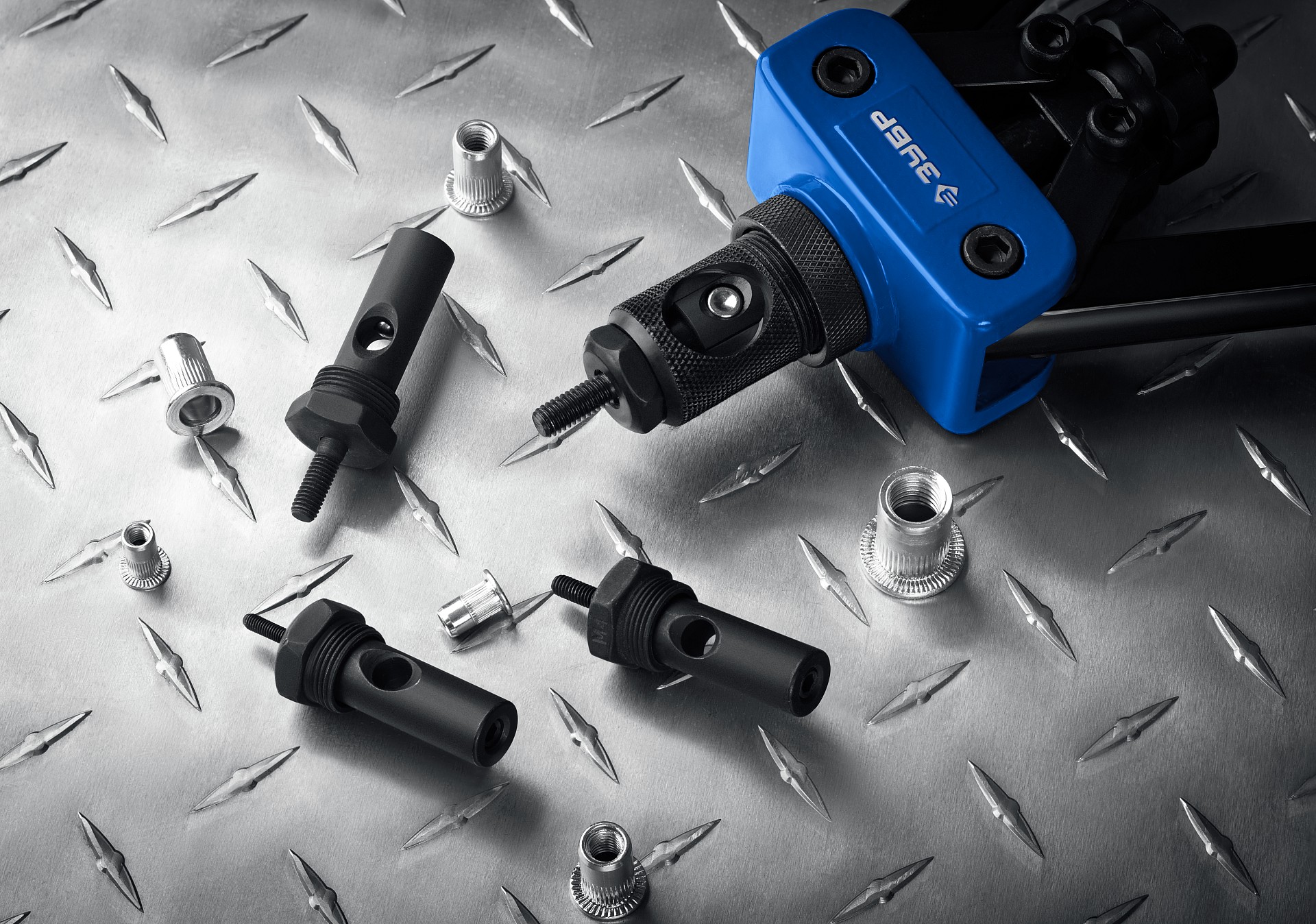 ЗУБР сменная насадка М5 для заклепочников 31055, 31056 (31056-M5)