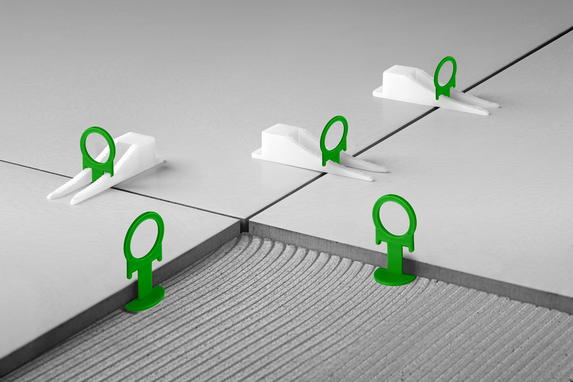 ЗУБР КОЛЬЦО, комплект: 2,0 мм, зажим + клин, 50 + 50 шт, система выравнивания плитки (33832-H50)