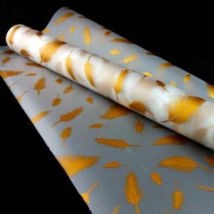 Пленка упаков матовая Перья золото /60см*9м 1705009