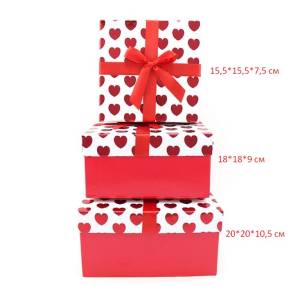 Коробка "Красные сердца" 18*18*9 см