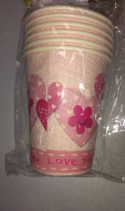 Стаканы бумажные "Сердечки"