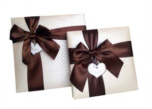 Коробка "Изящный подарок" маленькая