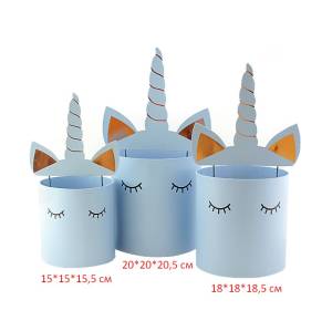 Коробка Единорог Голубой /цилиндр с топпером 15*15*15,5 см 