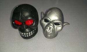 Лизун - череп                                   