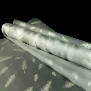 Пленка упаков матовая Перья серебро /60см*9м 1705008