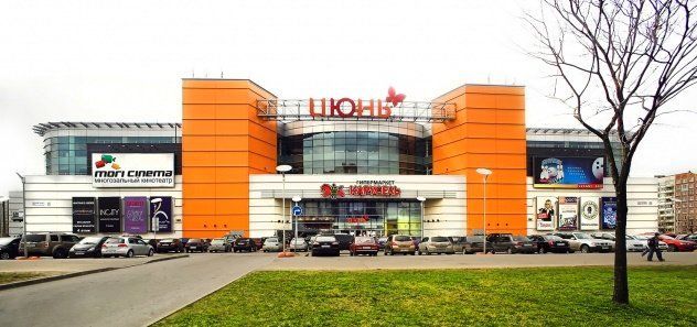 Закрывается островная конструкция в ТРЦ Июнь