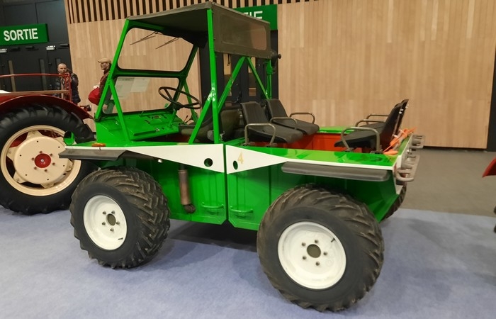 Тачки и часы TAG Croco.