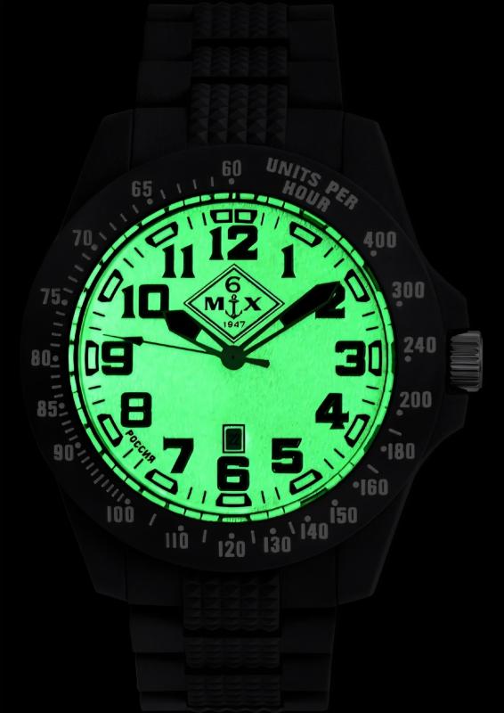 Как подсвечивается циферблат часов?