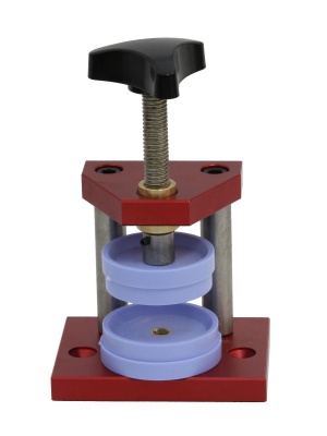 Пресс для закрытия крышек в часах 07110