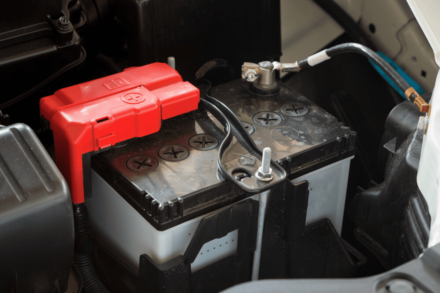 изображение Может ли аккумулятор большей емкости нанести вред автомобилю Может ли аккумулятор большей емкости нанести вред автомобилю фото