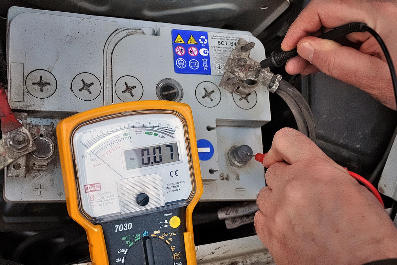 изображение Проверка утечки тока на автомобиле мультиметром Проверка утечки тока на автомобиле мультиметром фото