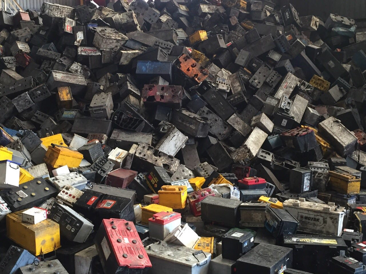 изображение Утилизация аккумуляторов Утилизация аккумуляторов фото