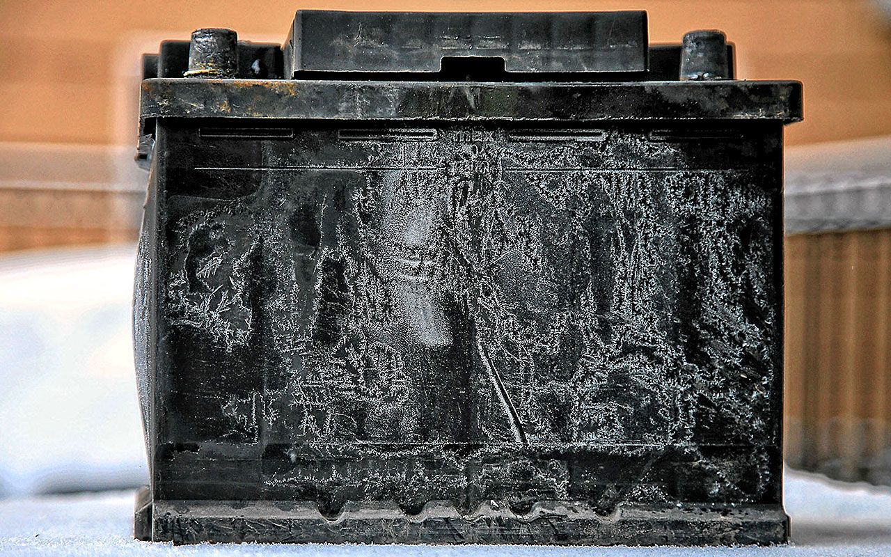 изображение Что делать, если замерз автомобильный аккумулятор Что делать, если замерз автомобильный аккумулятор фото